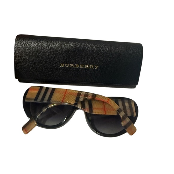 Burberry Black Sunglasses with Plaid Accents - Picture 8 of 16